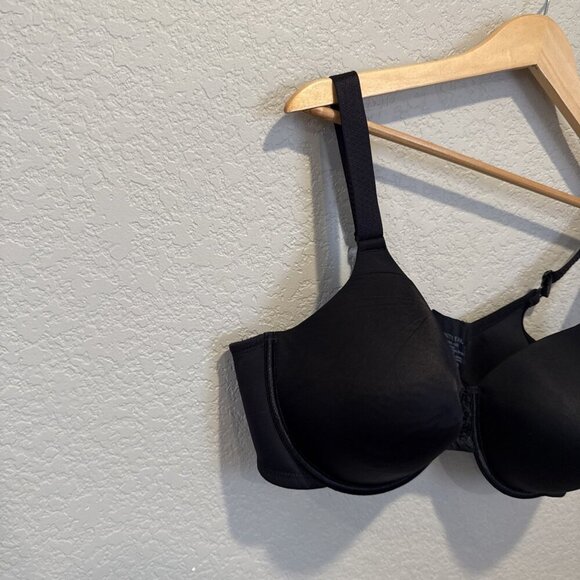 Vanity Fair Full Figure Beauty Back Smoothing Underwire Bra 76380 Black 42D - Picture 2 of 5